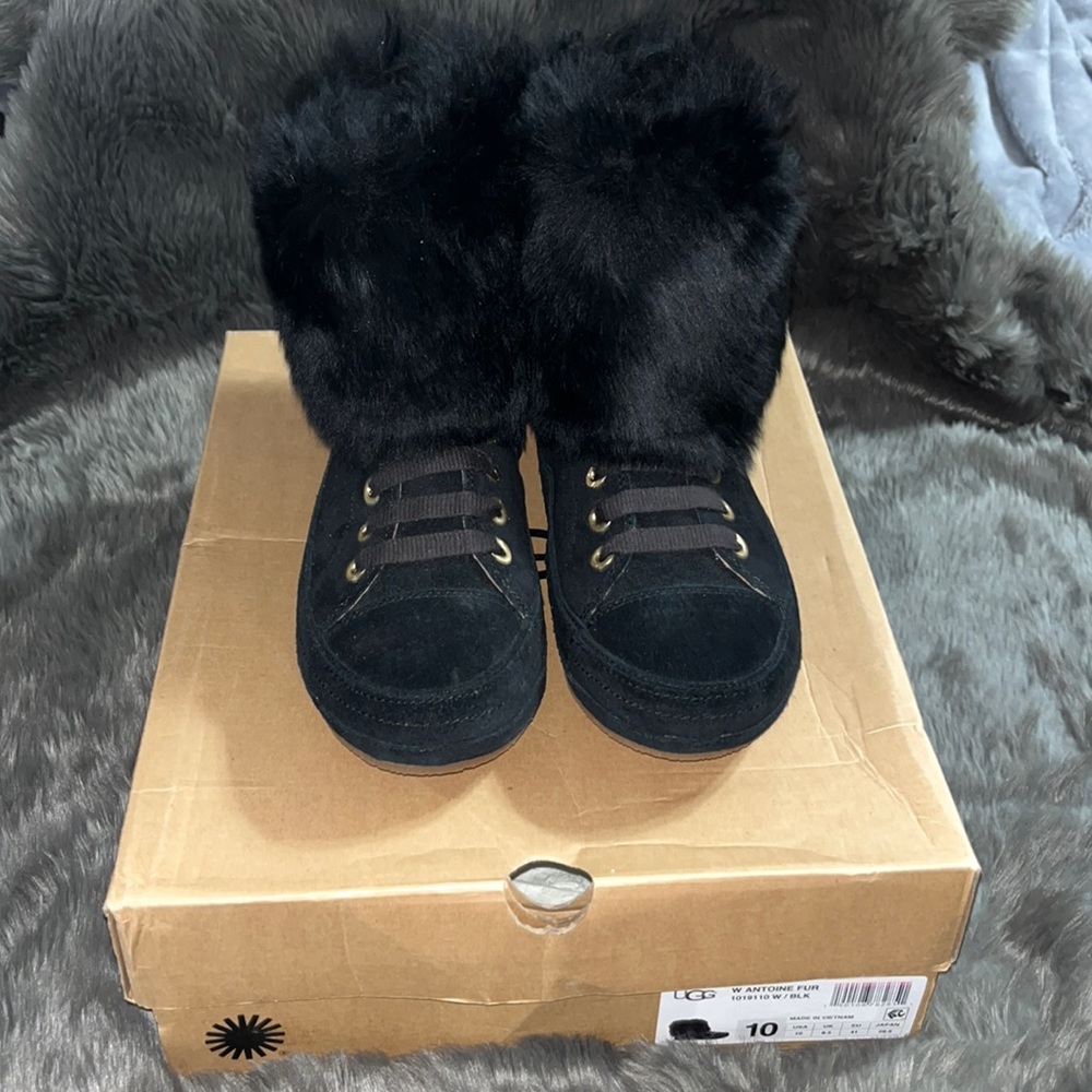 UGG Antoine Fur Black worn once size 10